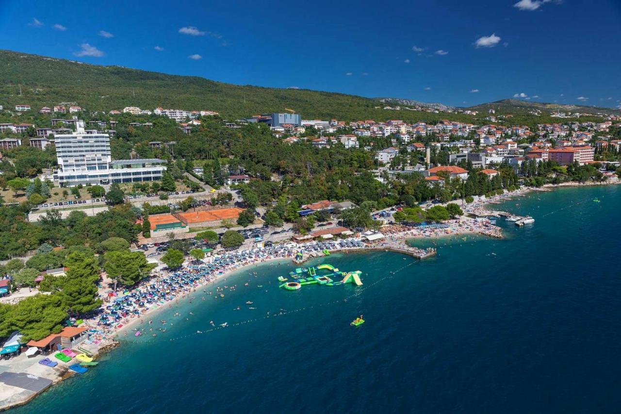 Apartments With A Parking Space Dramalj, Crikvenica - 5592 Exterior photo
